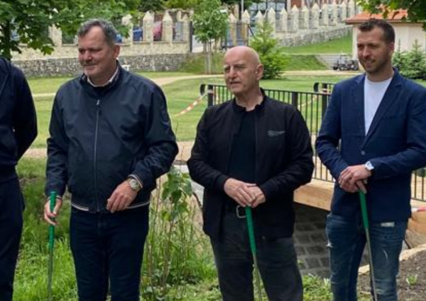 Kumpánova zahrada ožívá. Minigolf v srdci Slaného startuje!! Neděle 25. května 2025